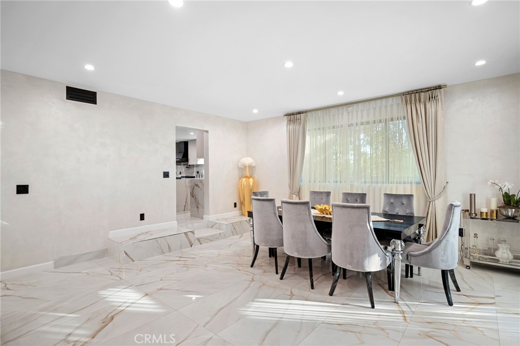 1408 Torres Property Photo 11