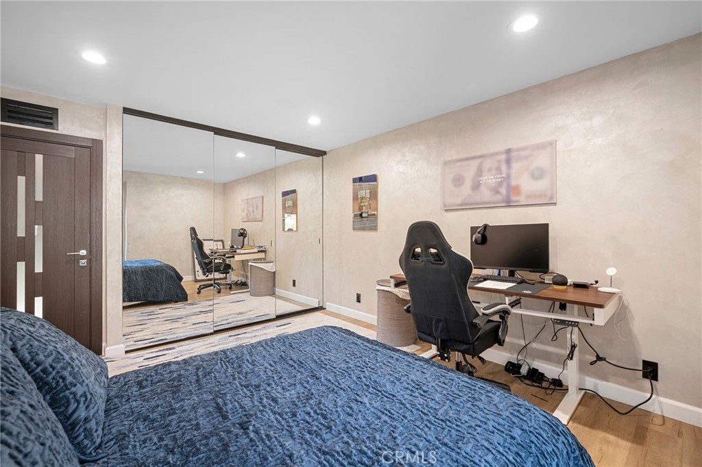 1408 Torres Property Photo 31