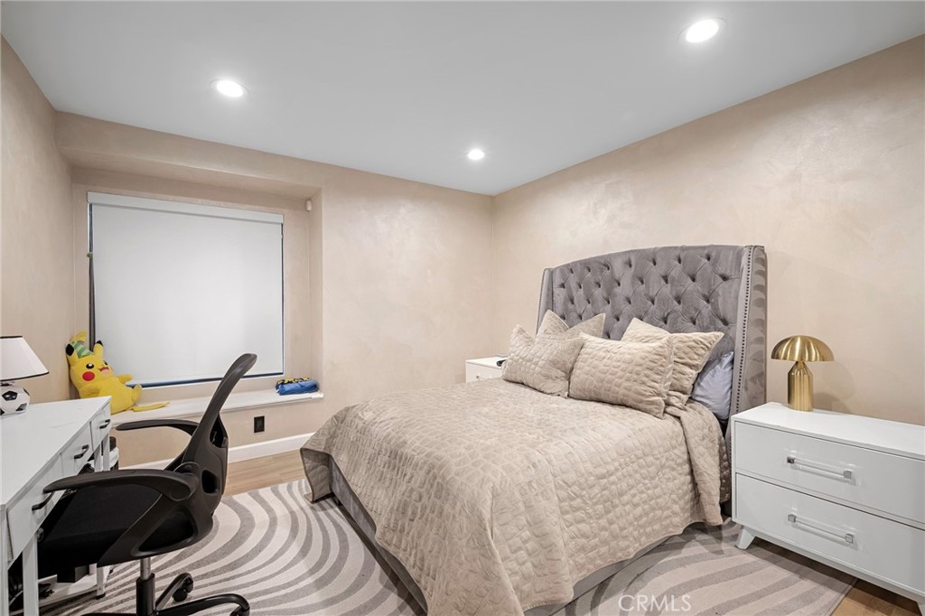 1408 Torres Property Photo 34