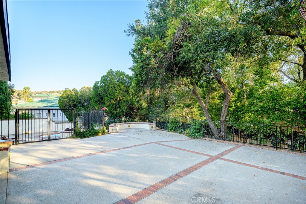 1408 Torres Property Photo 41