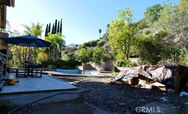 2241 Flintridge Property Photo 4