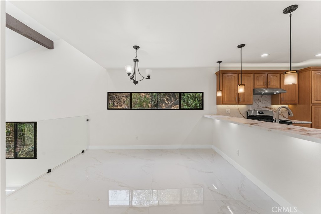 77 Barmore Ct Property Photo 7