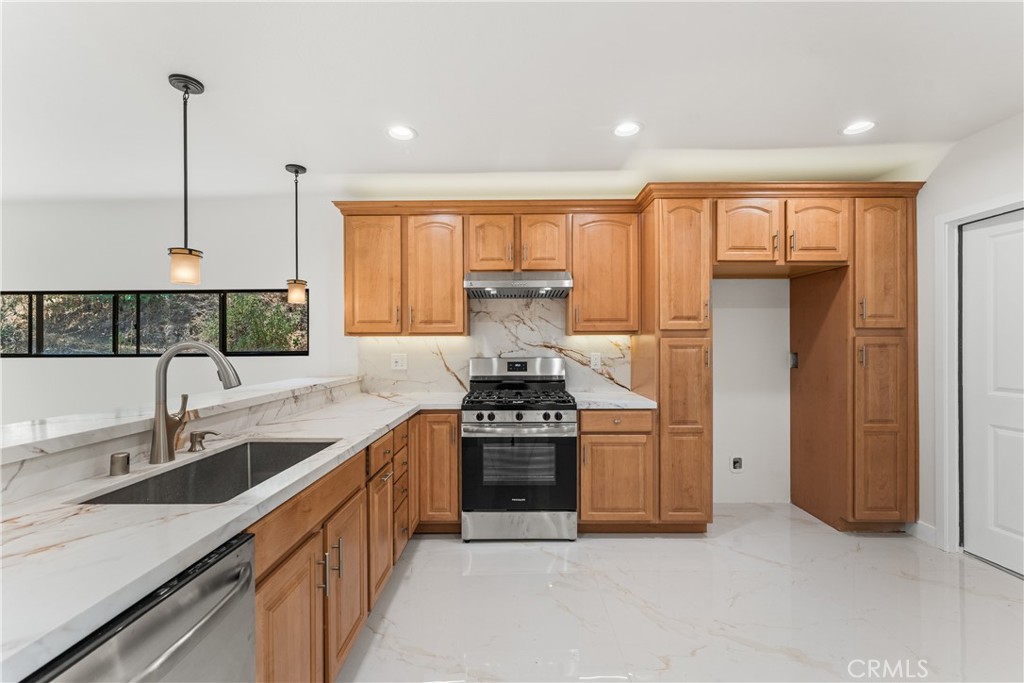 77 Barmore Ct Property Photo 17