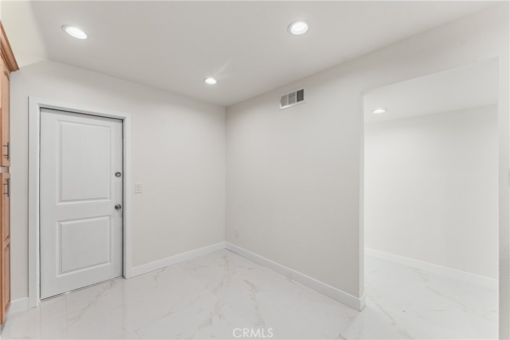 77 Barmore Ct Property Photo 21