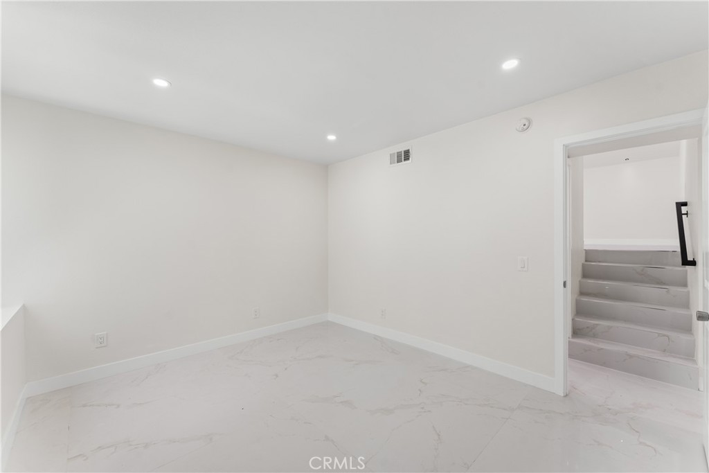 77 Barmore Ct Property Photo 26