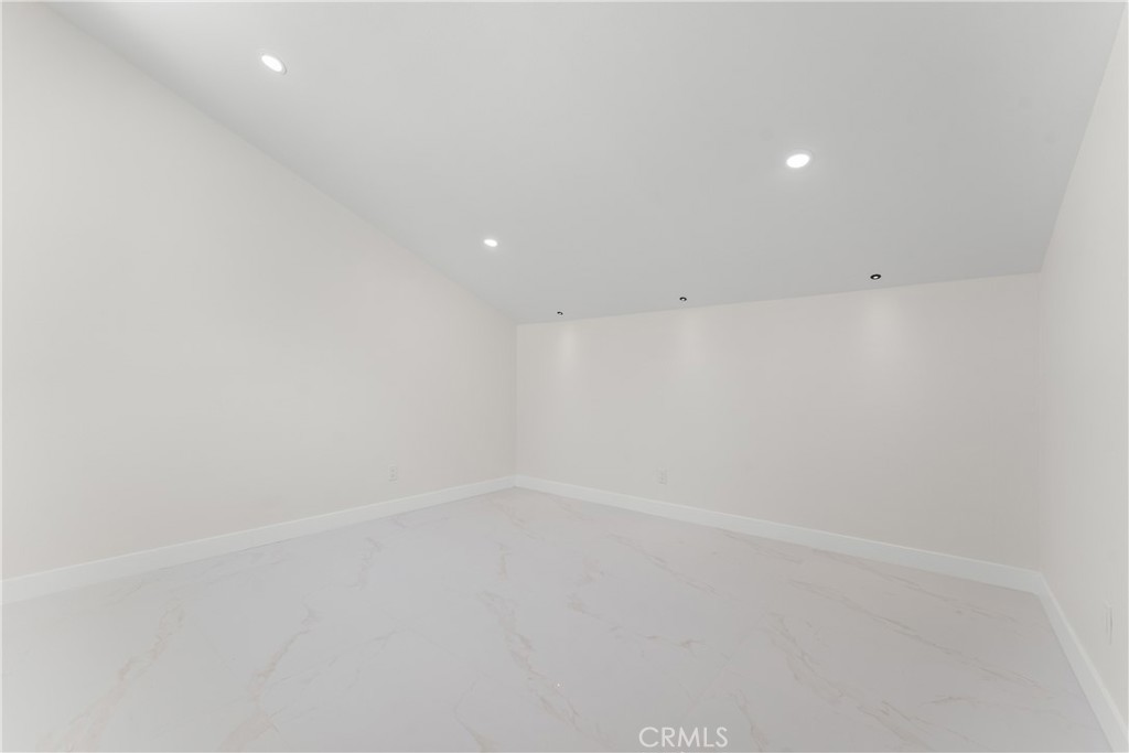 77 Barmore Ct Property Photo 27