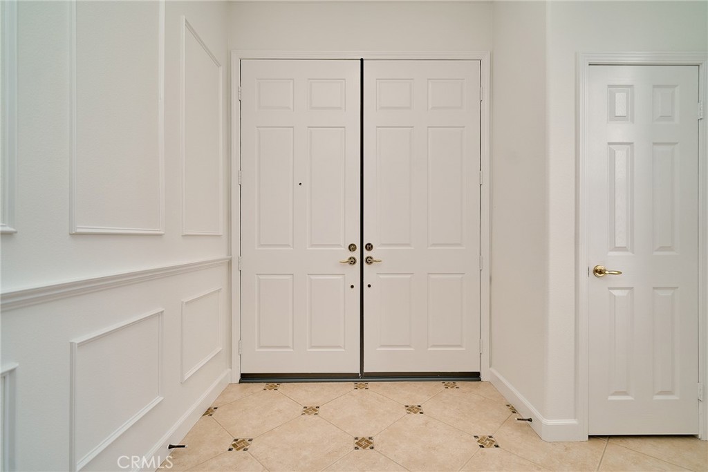 25750 Wallace Place Property Photo 4