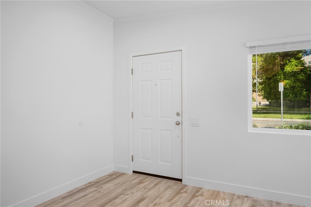 309 Sinclair Property Photo 3