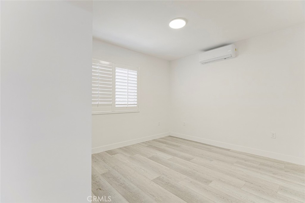 1307 E Acacia Property Photo 15