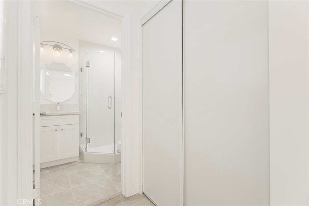 1307 E Acacia Property Photo 19