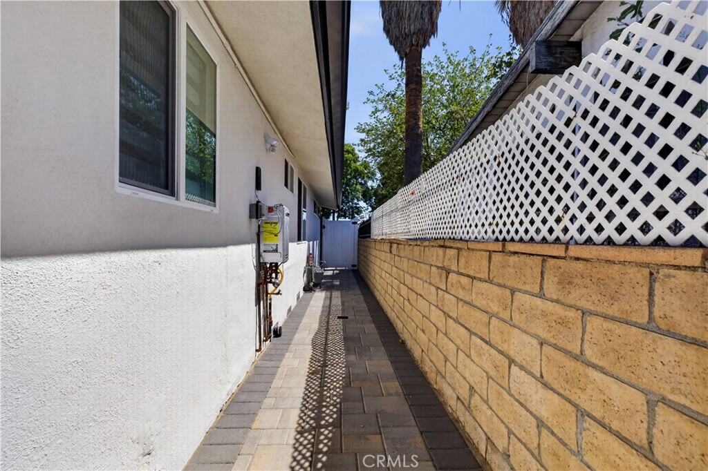 16427 Clymer Street Property Photo 32