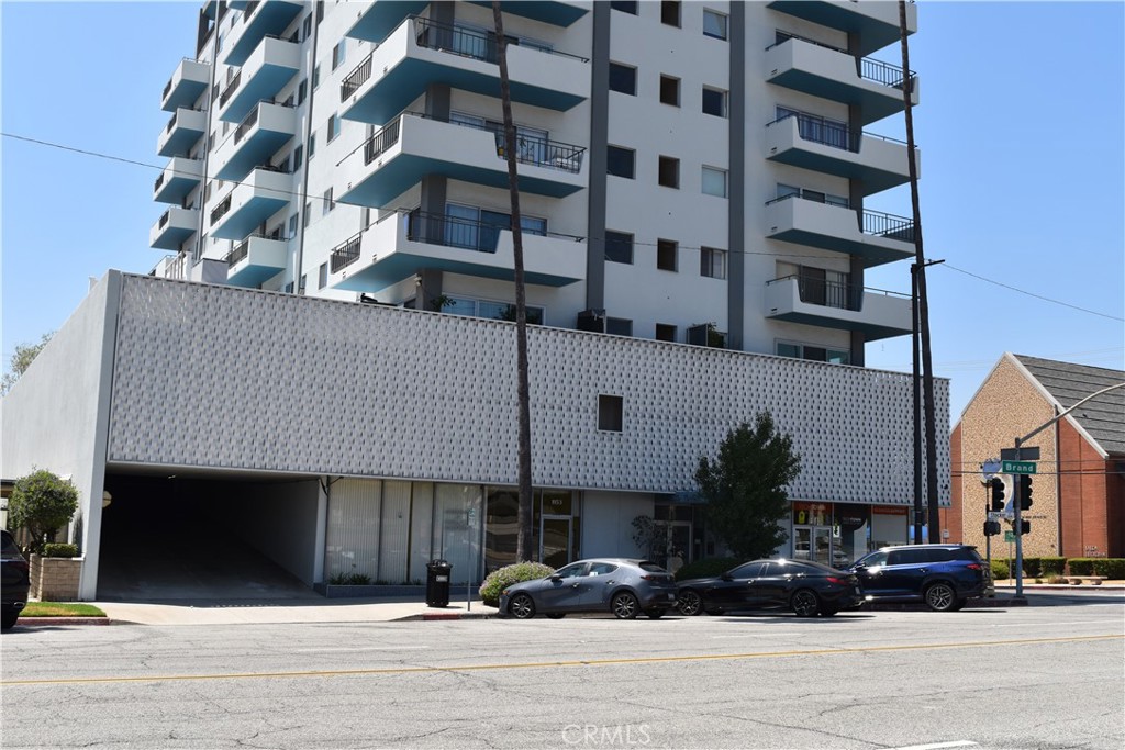 1153 N Brand Boulevard Property Photo 1