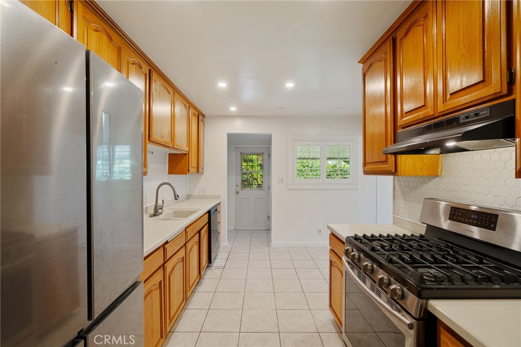 20353 Gault Property Photo 11
