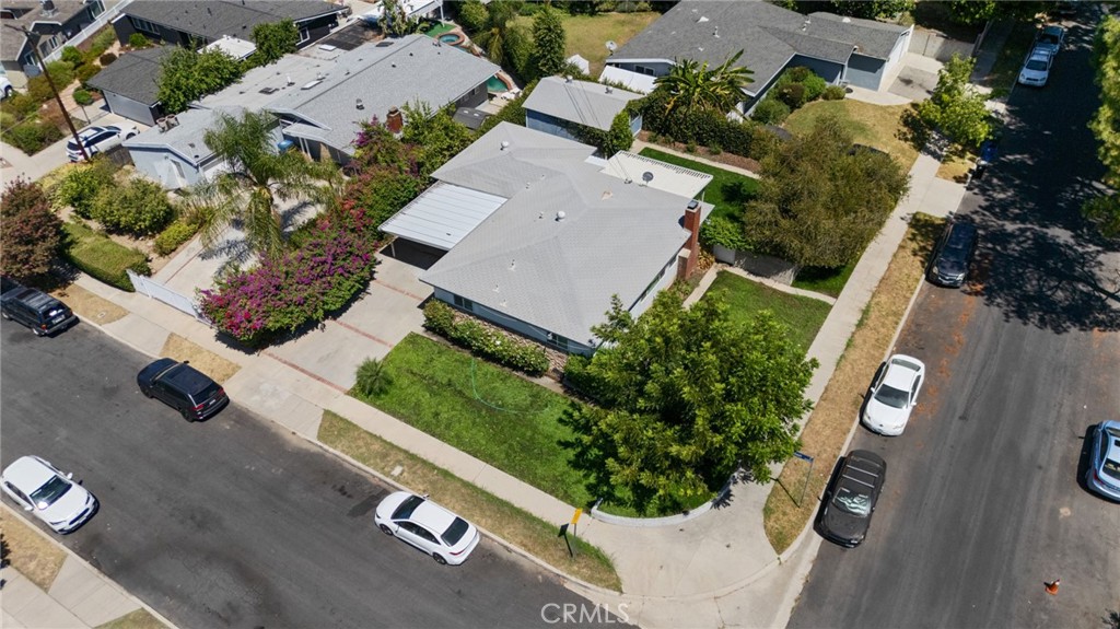 20353 Gault Property Photo 36