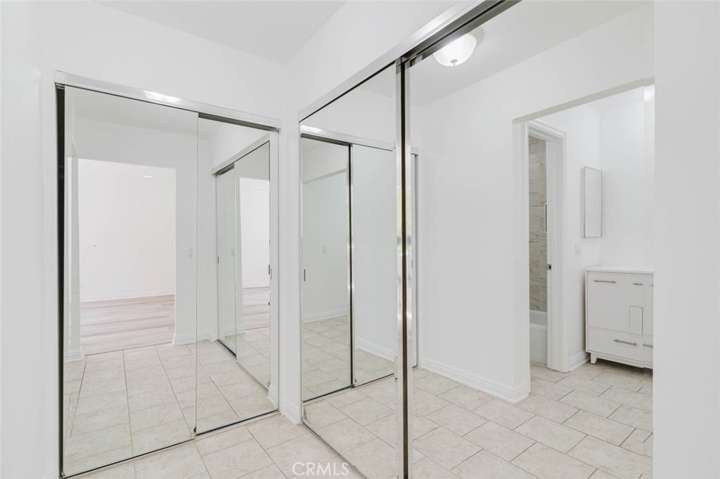 333 Burchett Street 111 Property Photo 13