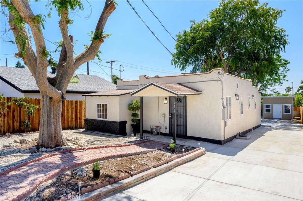 10607 Whitegate Avenue Property Photo 1
