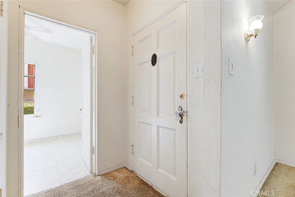 4909 York Property Photo 5