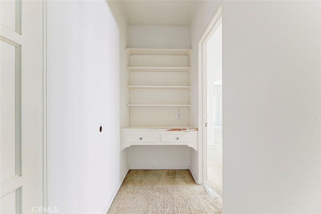 4909 York Property Photo 19