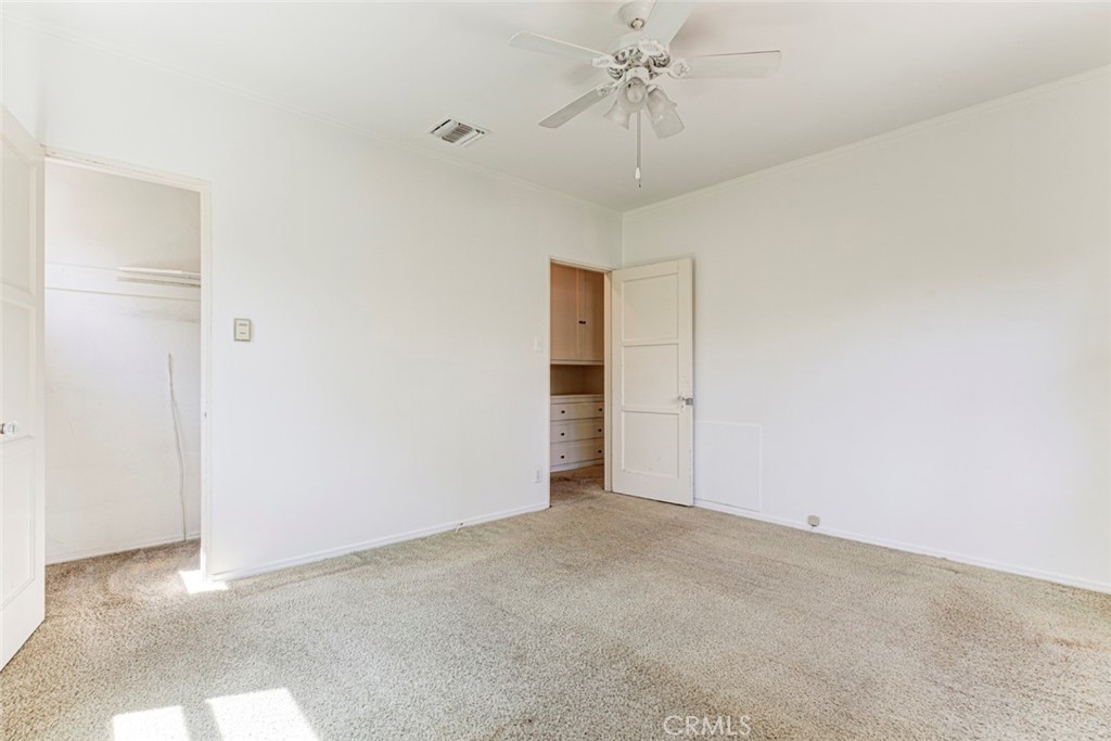 4909 York Property Photo 27