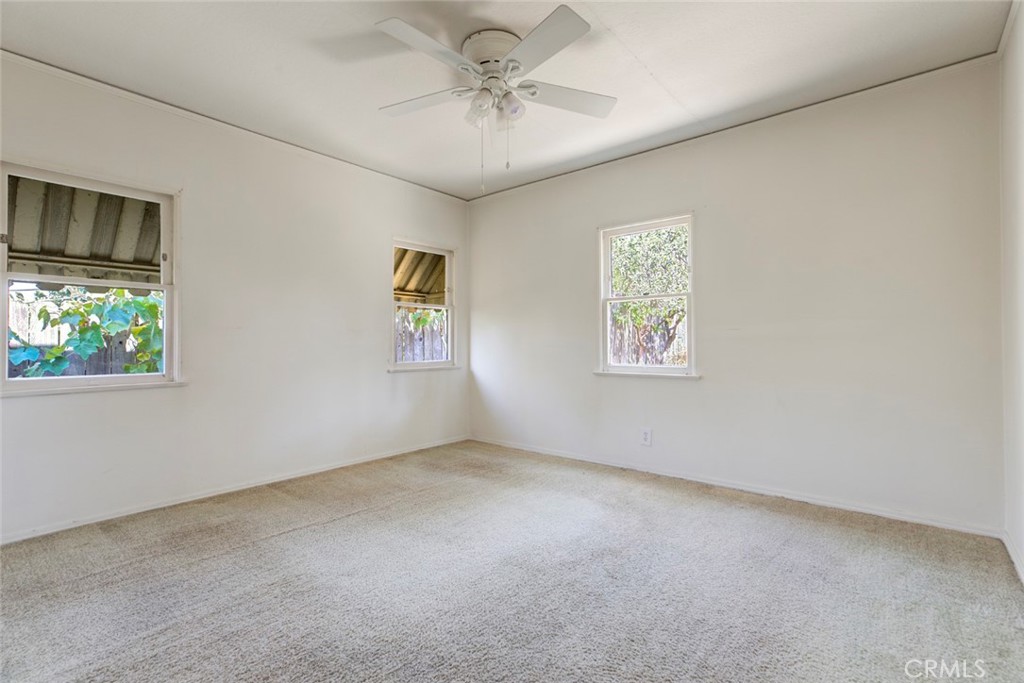 4909 York Property Photo 29