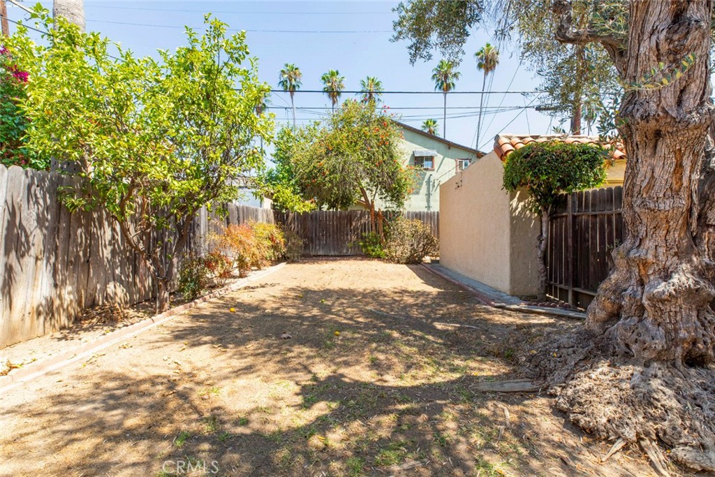 4909 York Property Photo 32