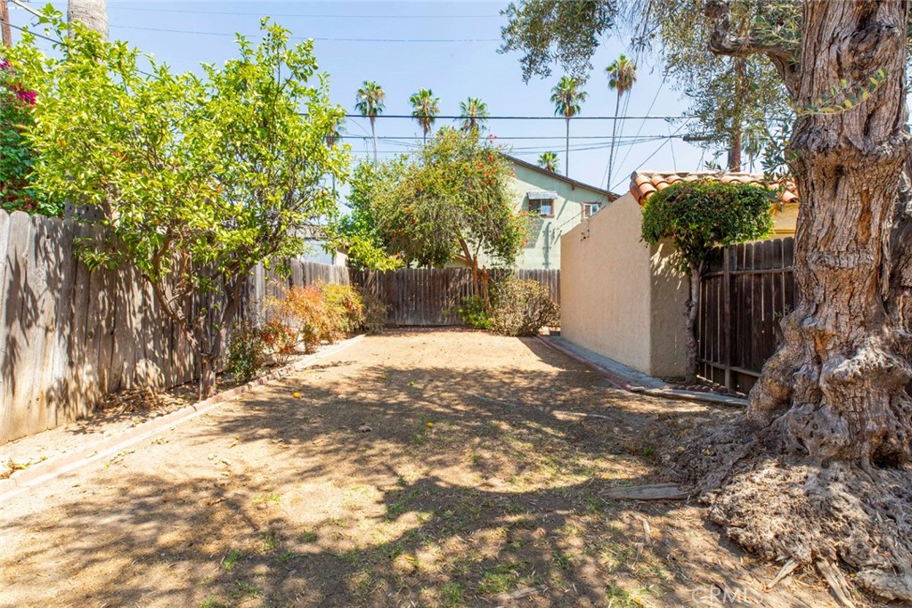 4909 York Property Photo 32