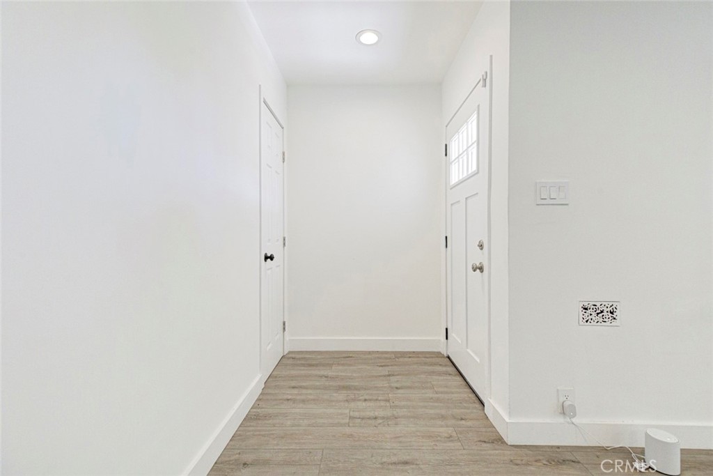 11031 Lull Street Property Photo 8