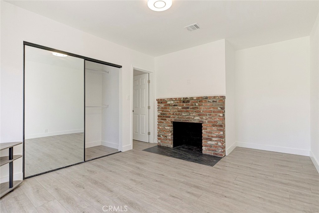 11031 Lull Street Property Photo 19