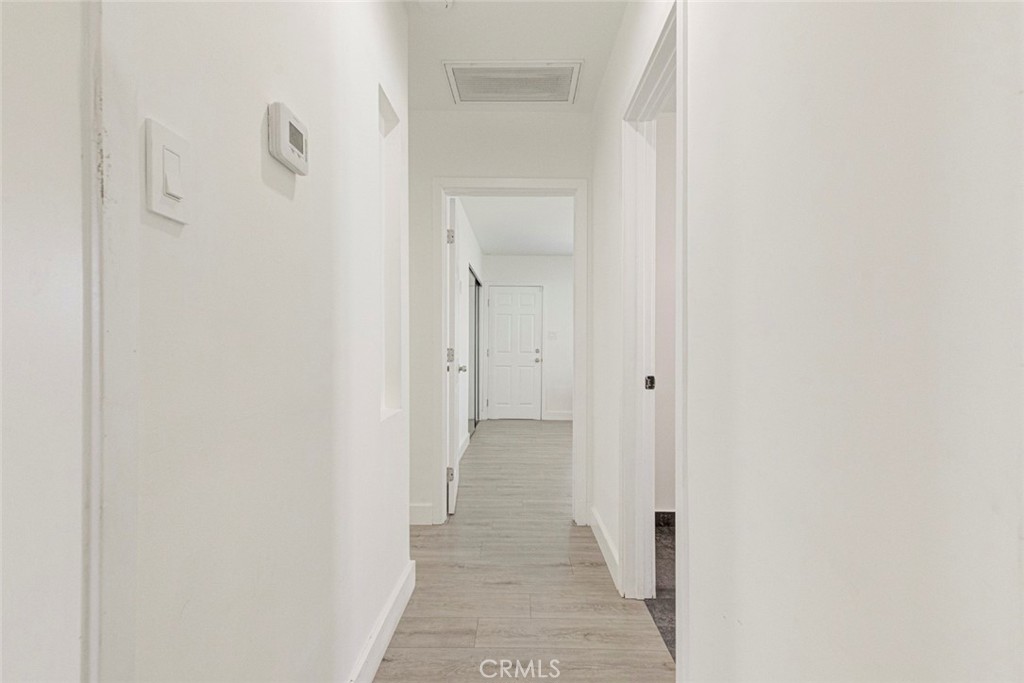 11031 Lull Street Property Photo 22