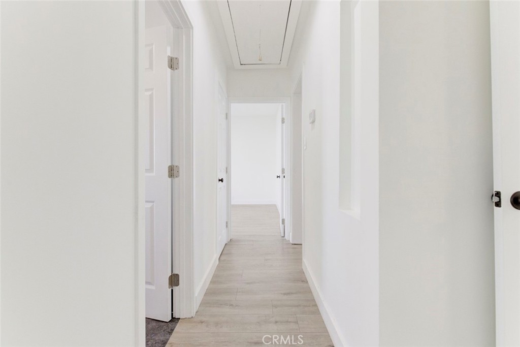 11031 Lull Street Property Photo 23