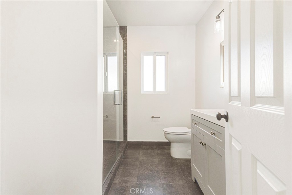 11031 Lull Street Property Photo 27