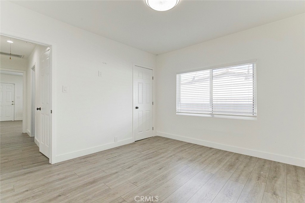 11031 Lull Street Property Photo 33