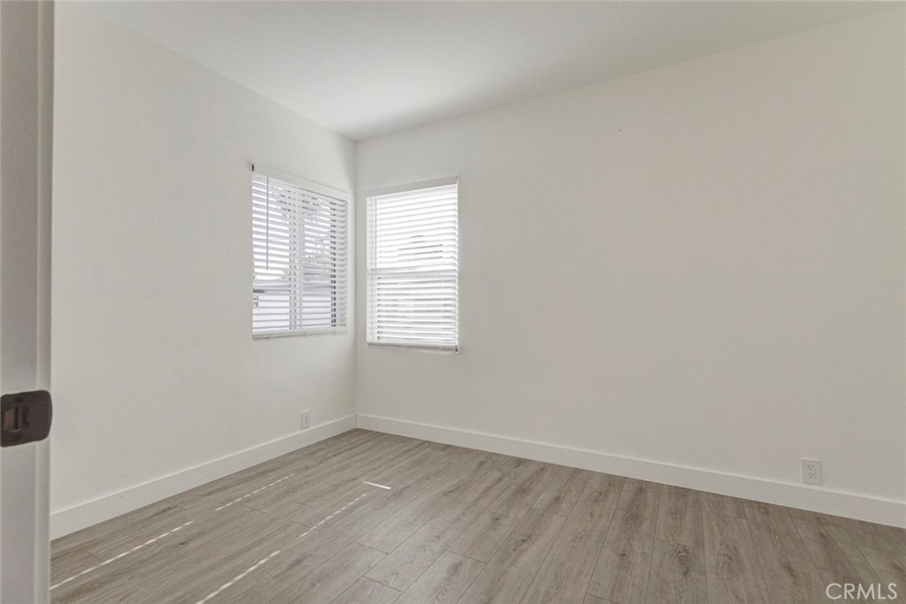 11031 Lull Street Property Photo 35