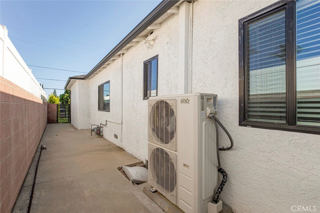 11031 Lull Street Property Photo 41