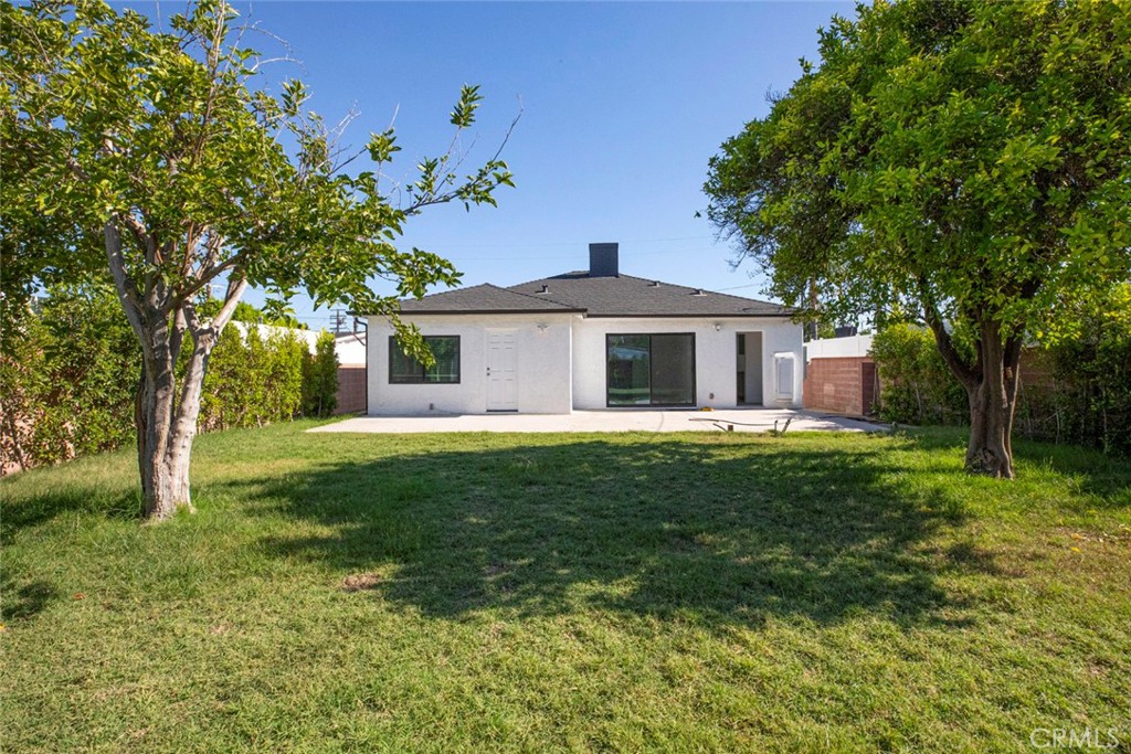 11031 Lull Street Property Photo 42