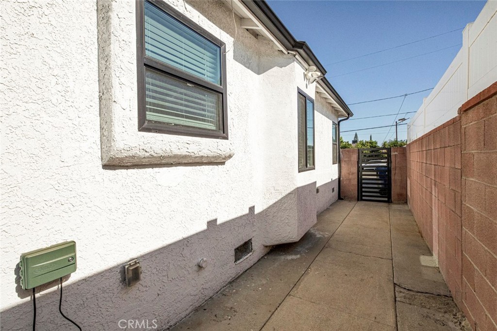 11031 Lull Street Property Photo 44