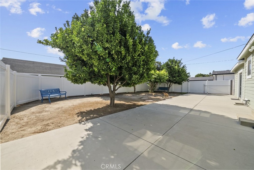 8440 Oakdale Avenue Property Photo 14