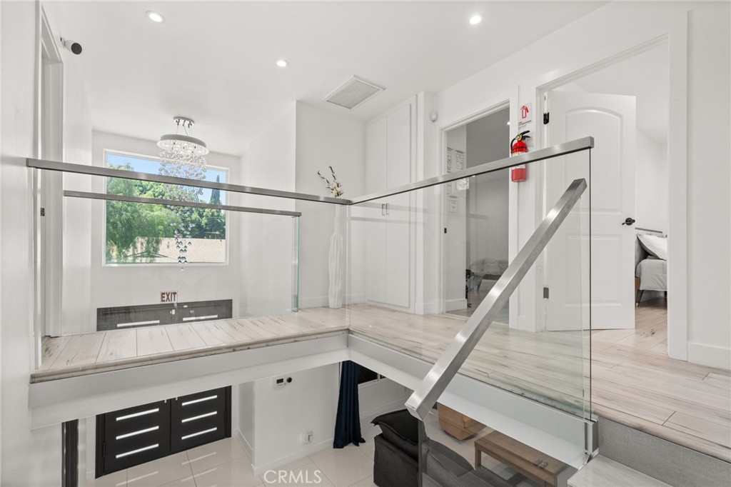 4630 Cedros Avenue Property Photo 41
