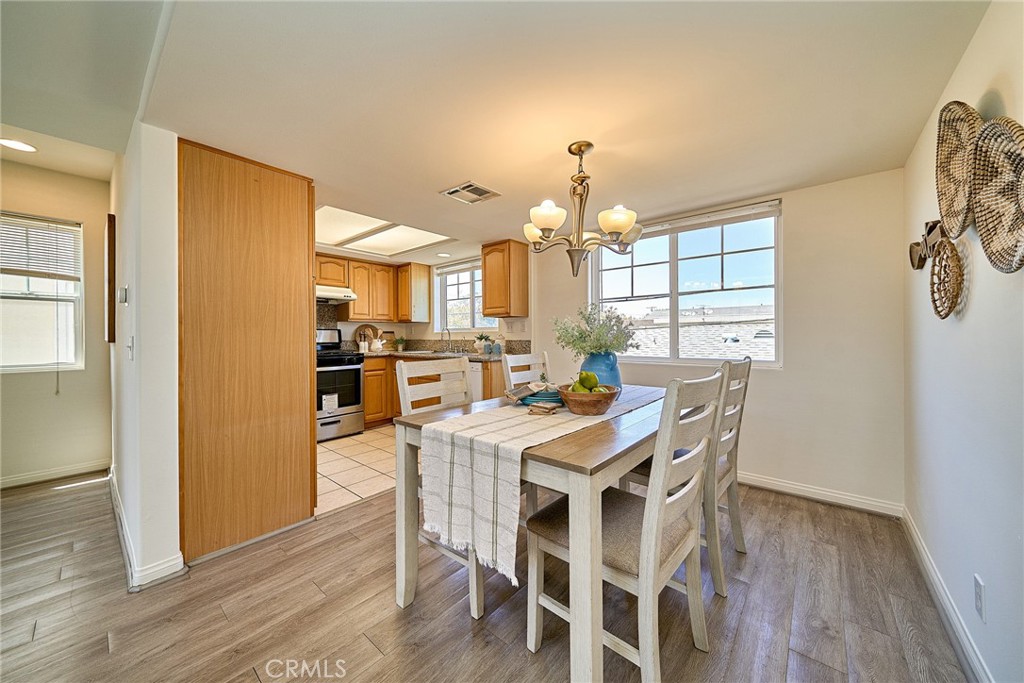 15908 Halldale Avenue B Property Photo 8