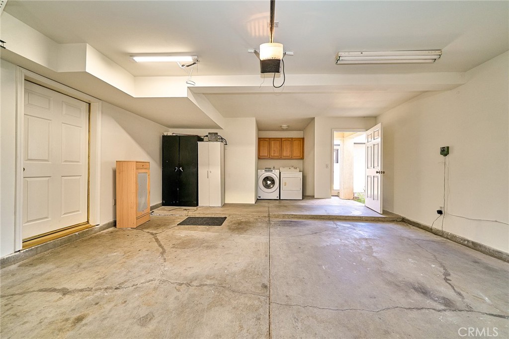 15908 Halldale Avenue B Property Photo 20