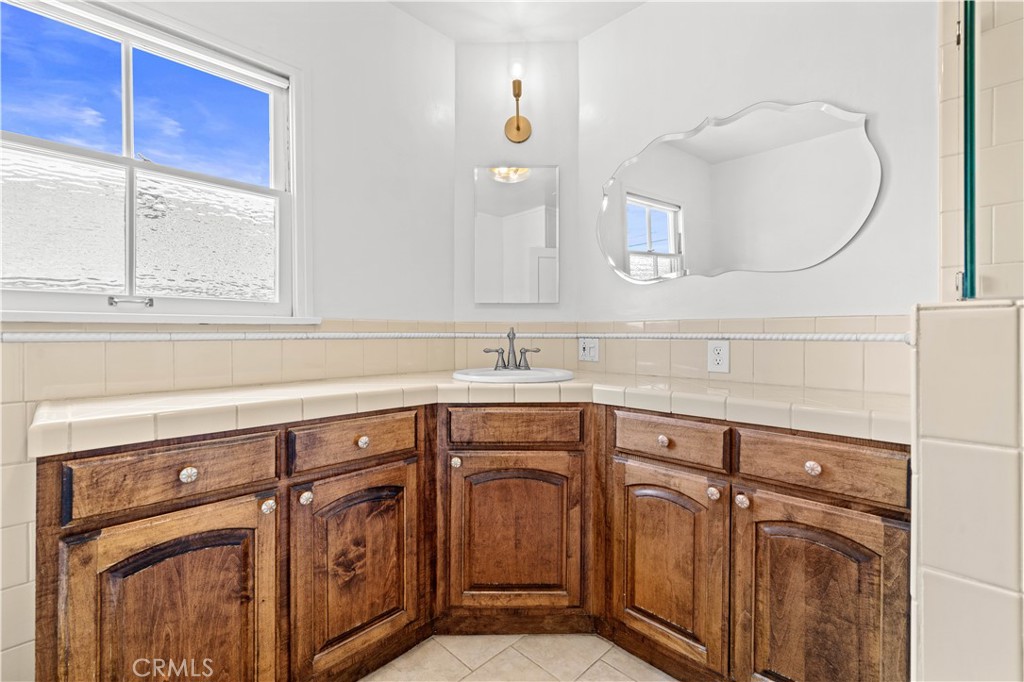 424 Tufts Property Photo 33