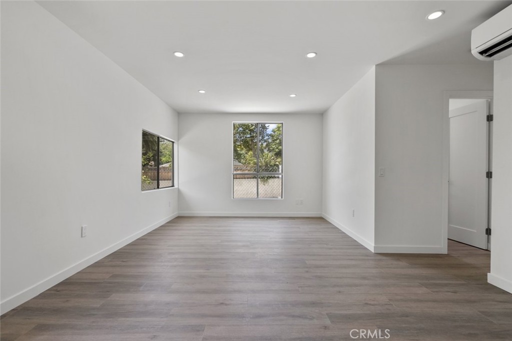1757 June Lane Property Photo 7