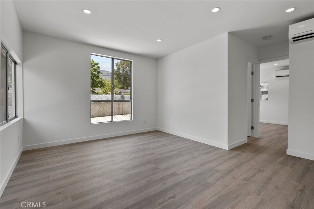 1757 June Lane Property Photo 8