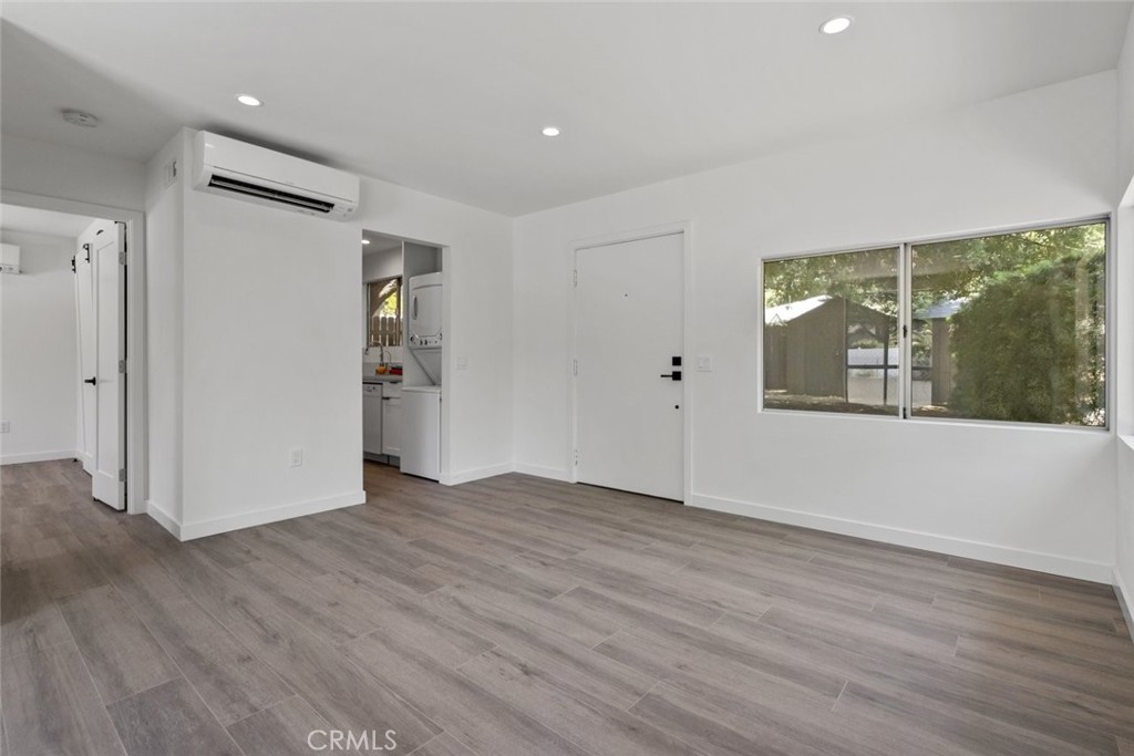 1757 June Lane Property Photo 10