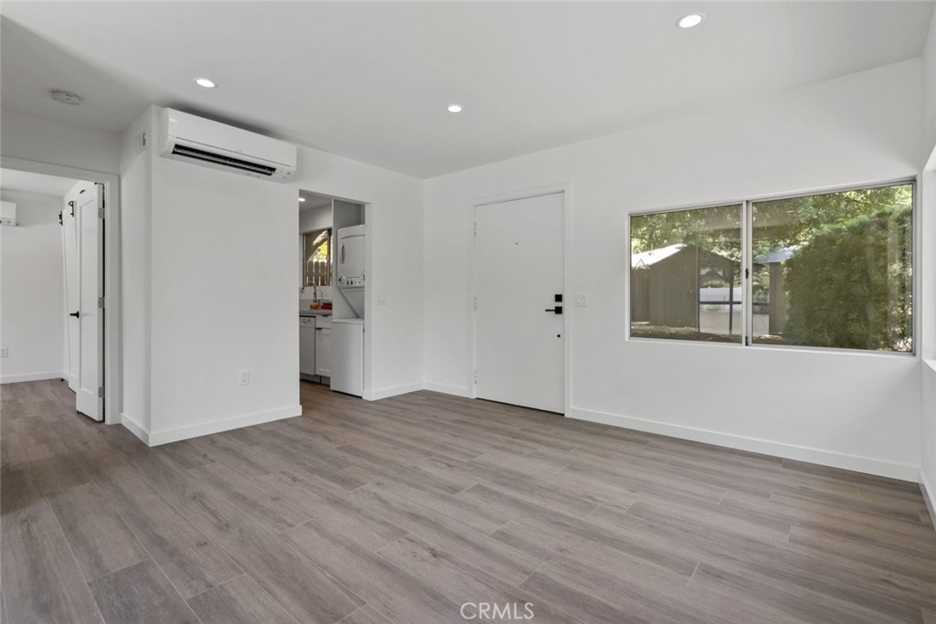 1757 June Lane Property Photo 10