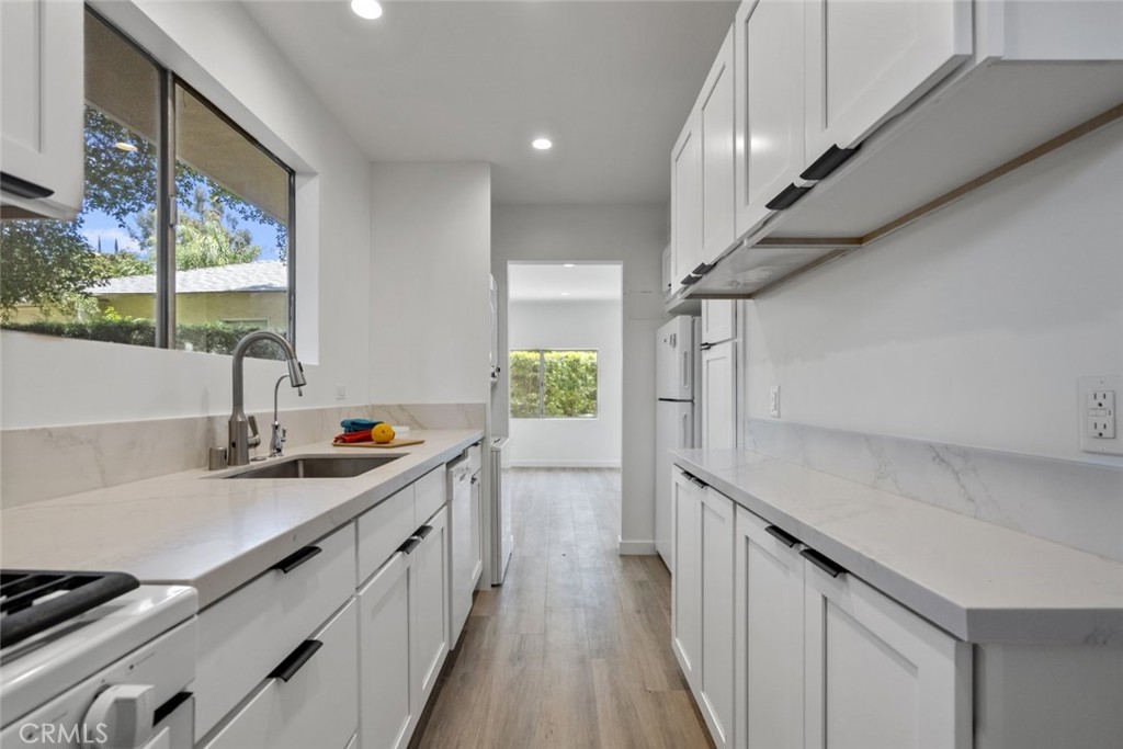 1757 June Lane Property Photo 14