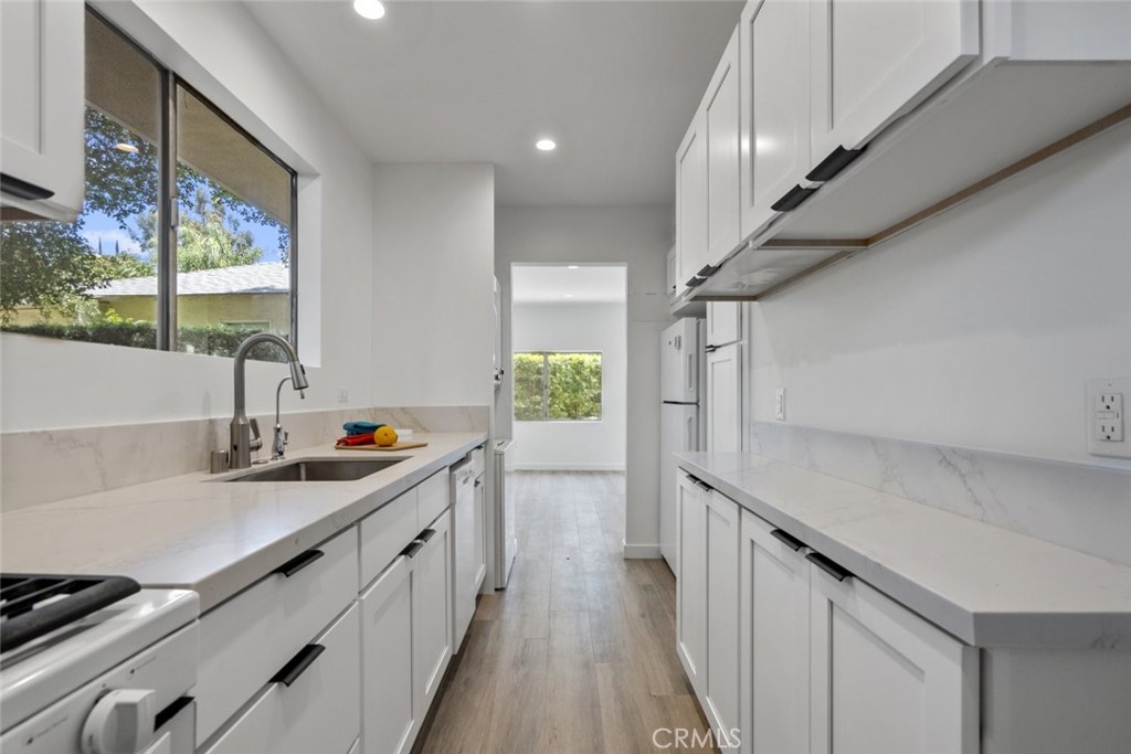 1757 June Lane Property Photo 14