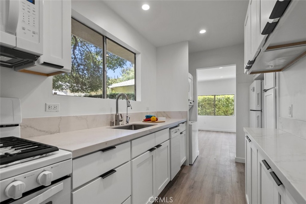 1757 June Lane Property Photo 15