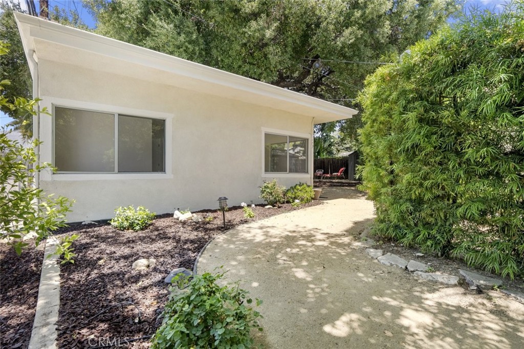 1757 June Lane Property Photo 21