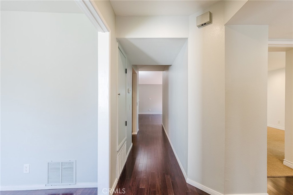 400 N Louise 303 Property Photo 11